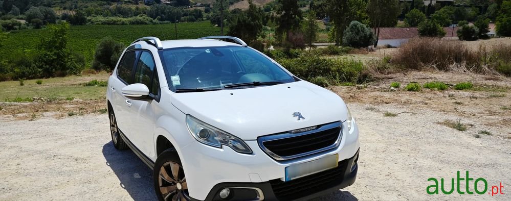2014' Peugeot 2008 1.4 Hdi Active photo #1