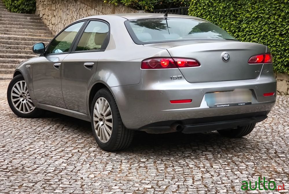 2008' Alfa Romeo 159 photo #3