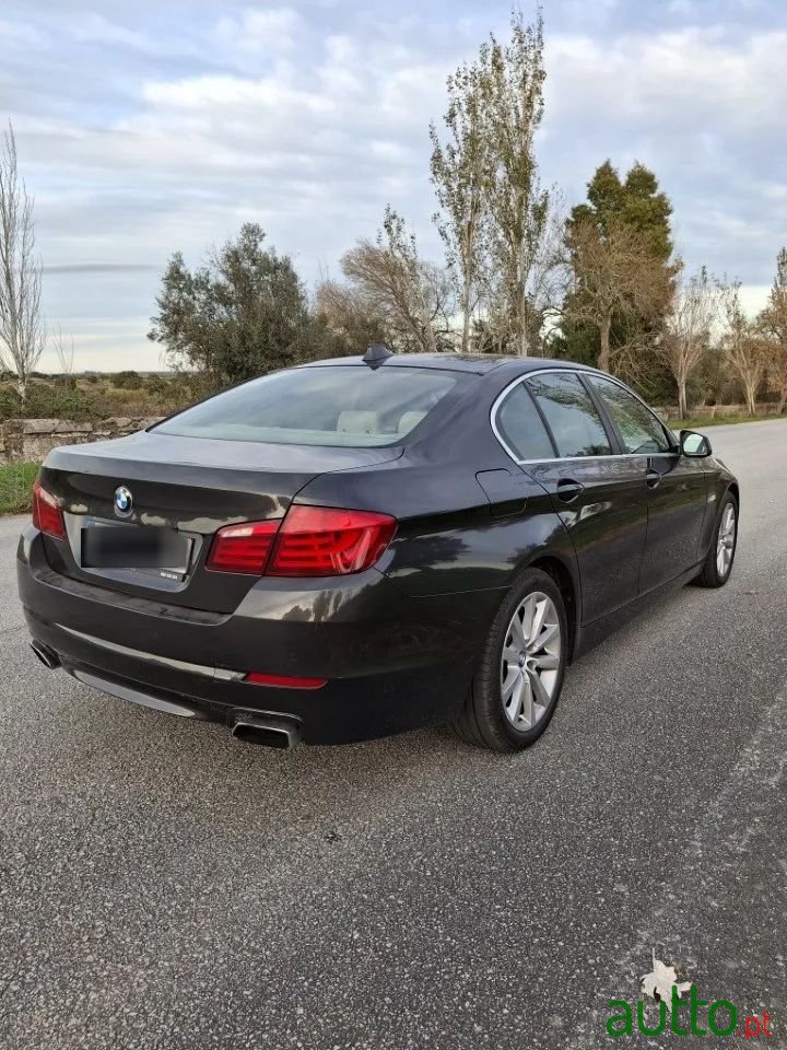 2013' BMW Série 5 photo #3