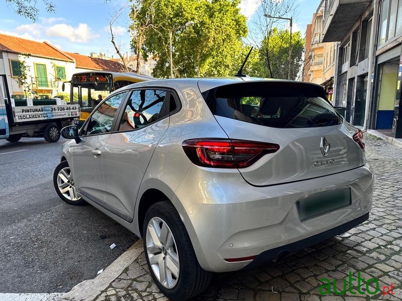 2020' Renault Clio photo #4