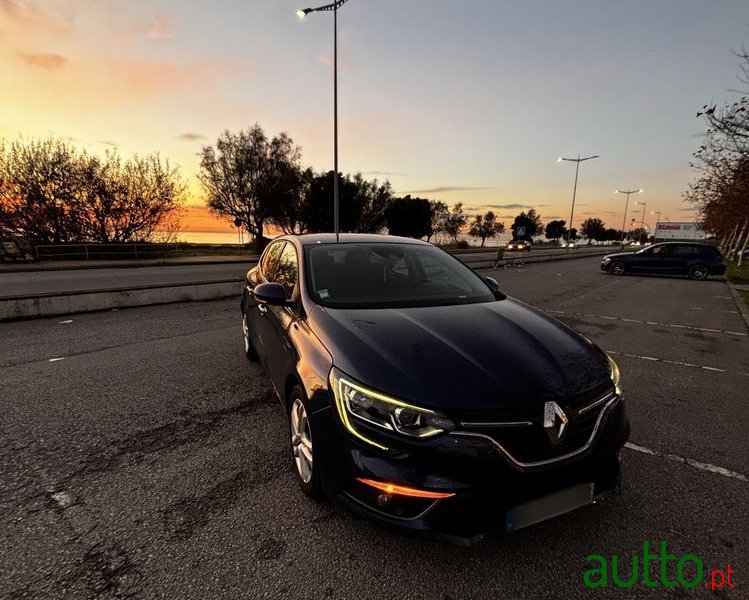 2016' Renault Megane 1.5 Dci Zen Eco photo #4