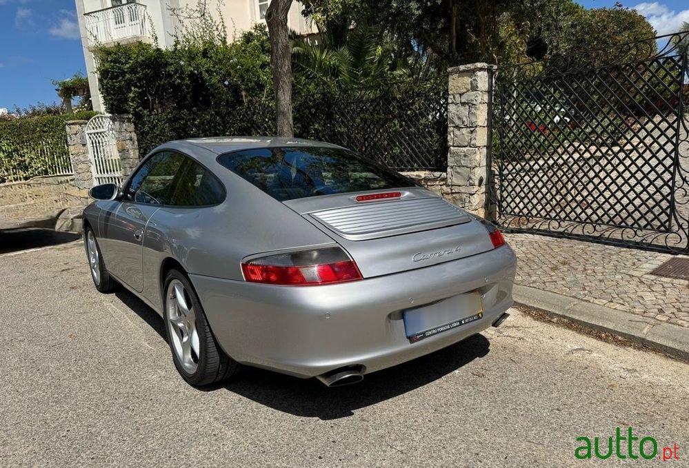 2002' Porsche 911 Carrera 4 photo #2