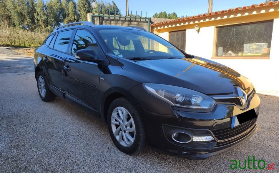 2016' Renault Megane Sport Tourer photo #5