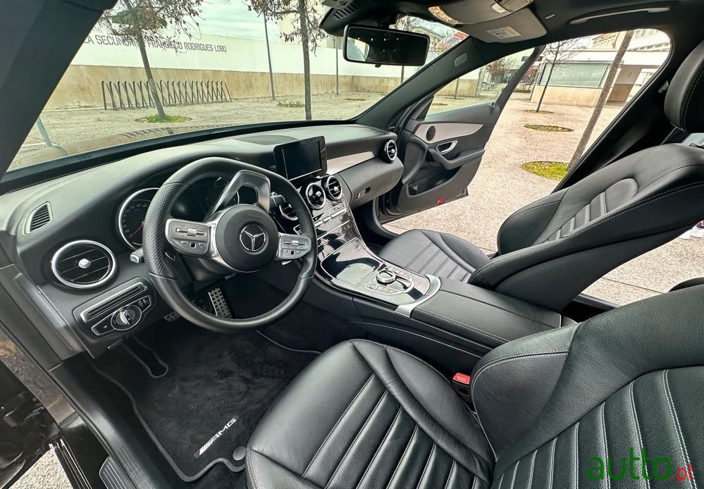 2019' Mercedes-Benz C 220 D Amg Line photo #2