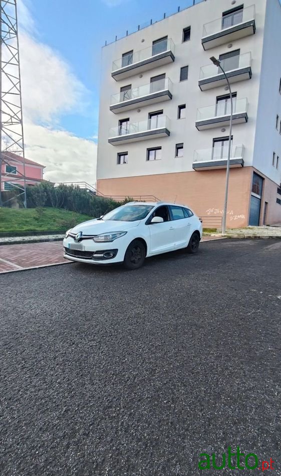 2015' Renault Megane Break photo #2