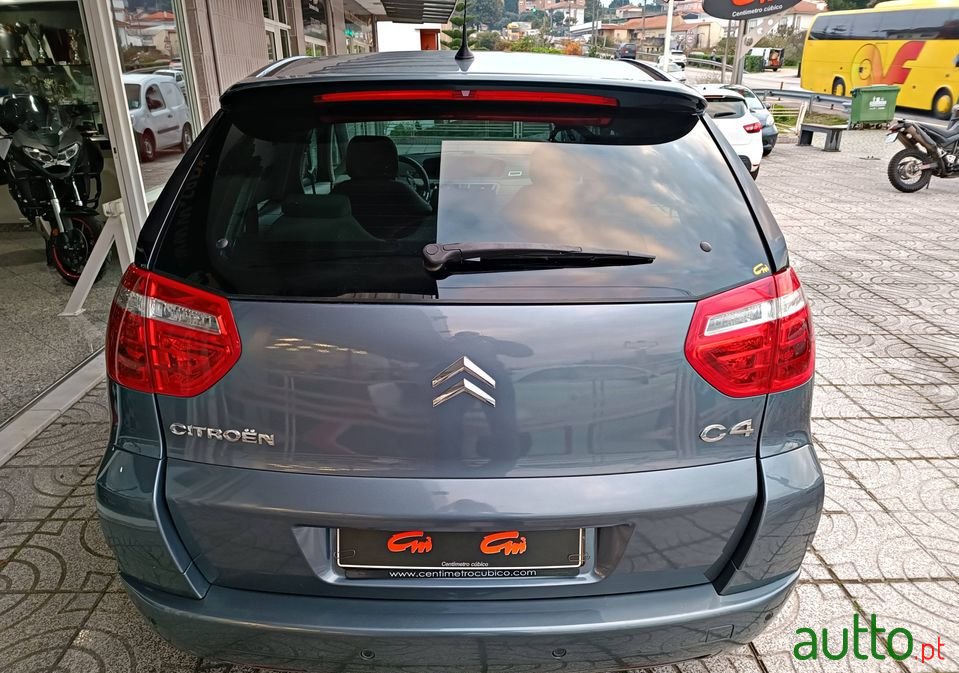 2008' Citroen C4 Picasso photo #5