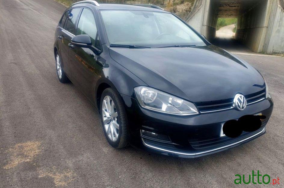 2014' Volkswagen Golf Variant photo #2