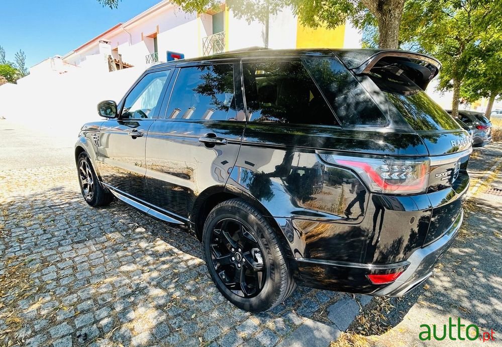 2018' Land Rover Range Rover Sport photo #3