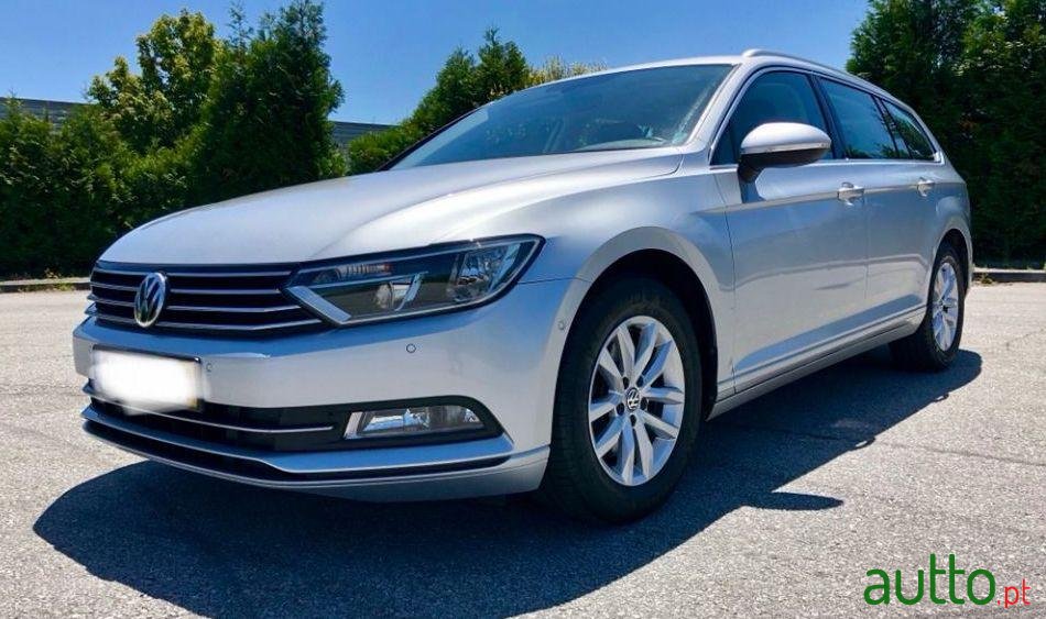 2015' Volkswagen Passat Variant photo #1