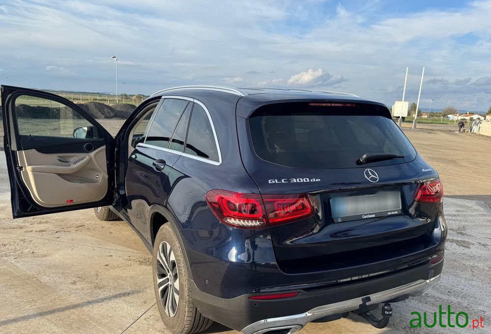 2021' Mercedes-Benz Classe Glc De 4Matic photo #6