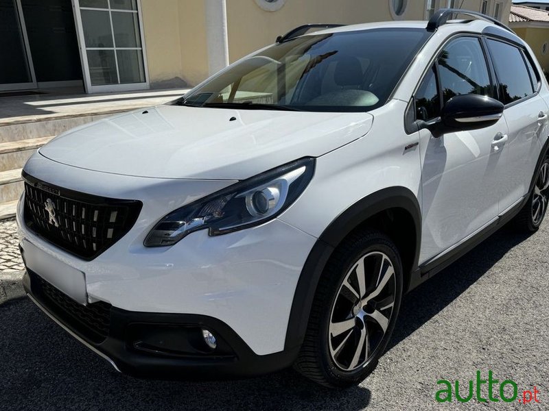 2017' Peugeot 2008 photo #2