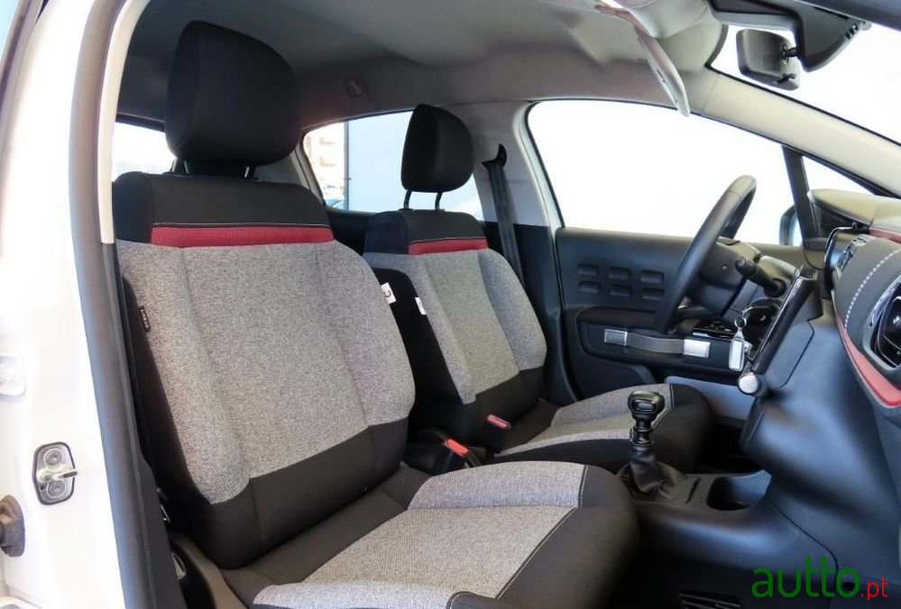 2022' Citroen C3 1.5 Bluehdi photo #5