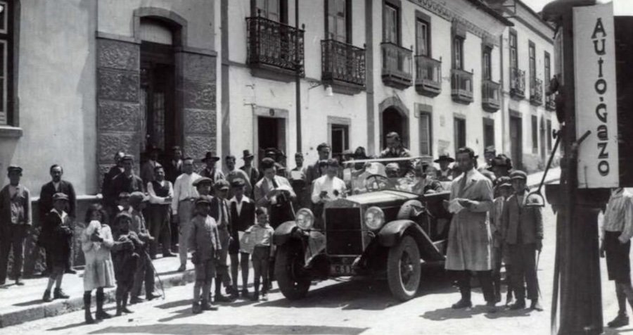 Há 97 anos que a circulação rodoviária é feita pela direita