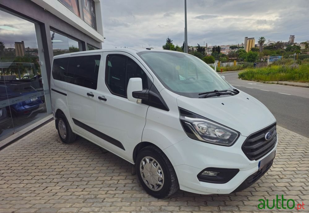 2018' Ford Tourneo Custom photo #3