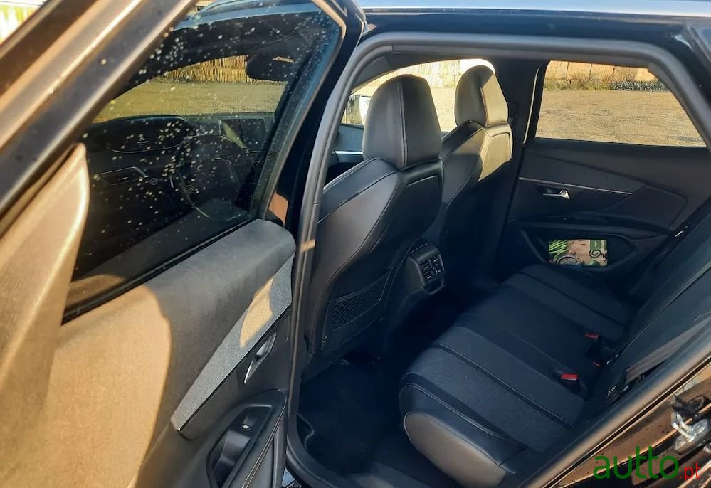 2017' Peugeot 3008 photo #4