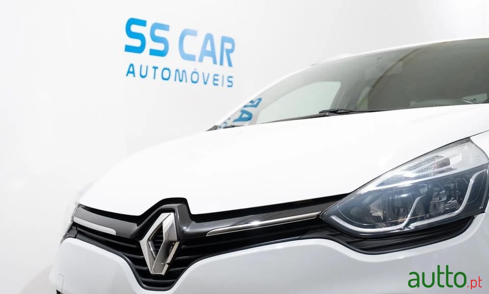 2020' Renault Clio 0.9 Tce Limited photo #3
