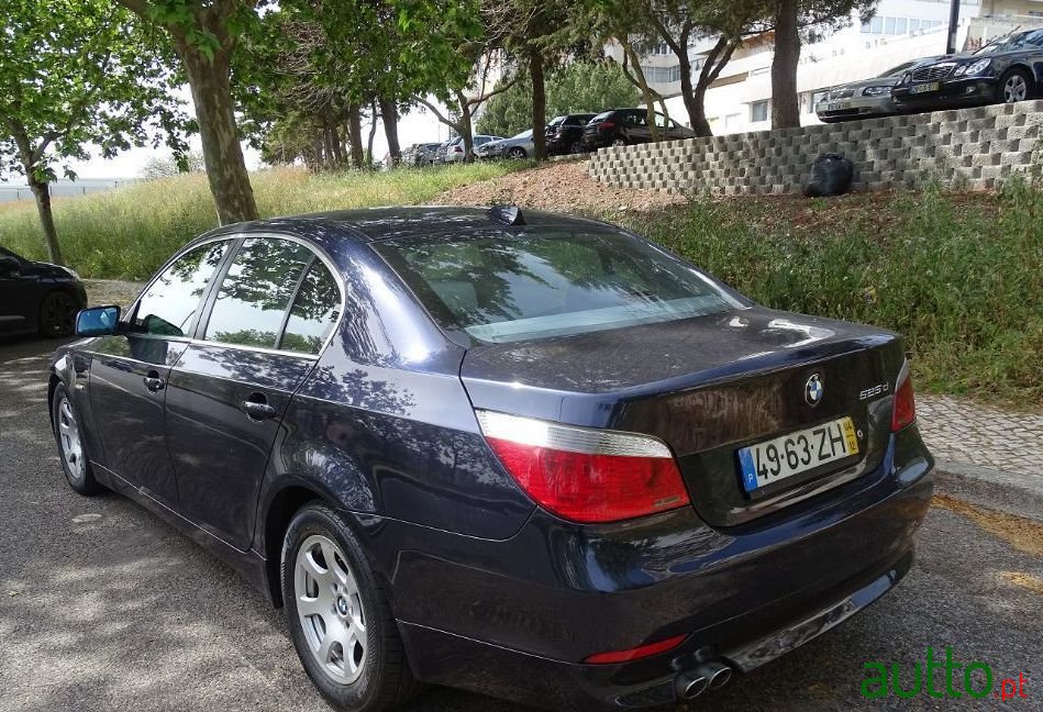 2004' BMW 525 photo #2