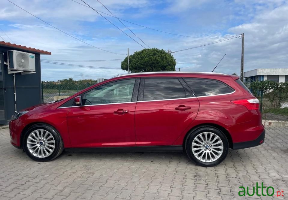 2012' Ford Focus Sw photo #5