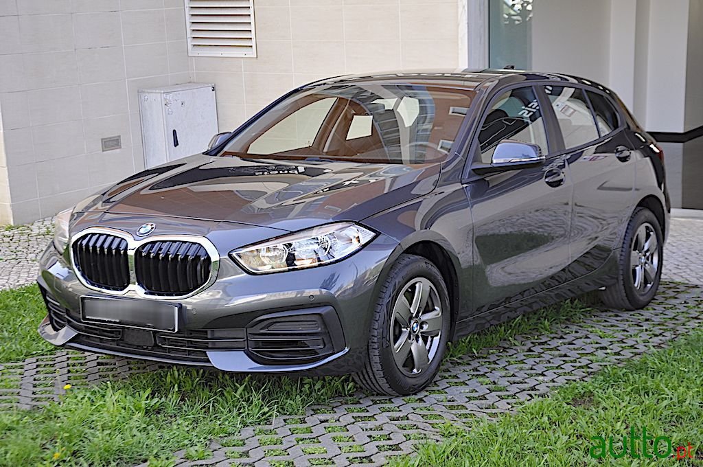 2020' BMW 118 photo #2