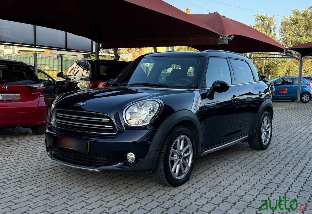 2016' MINI Countryman Cooper D photo #1