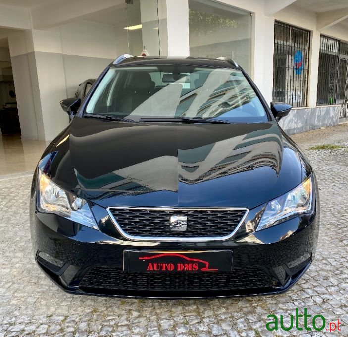 2014' SEAT Leon St photo #2