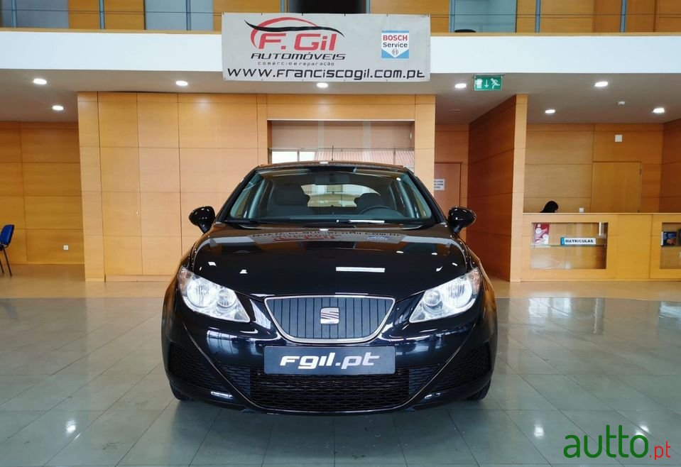 2010' SEAT Ibiza photo #3