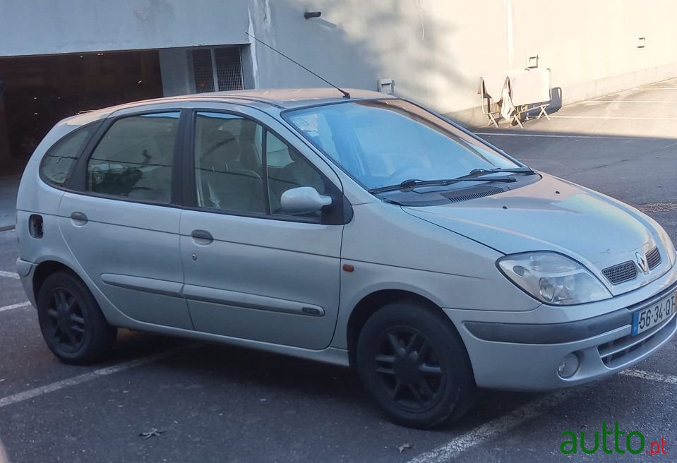 2000' Renault Scenic photo #2