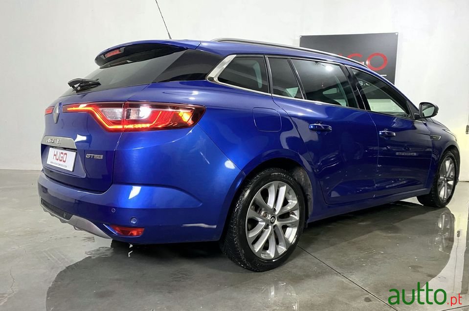 2016' Renault Megane Sport Tourer photo #4