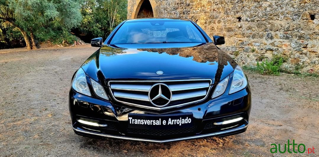 2013' Mercedes-Benz E-220 photo #4