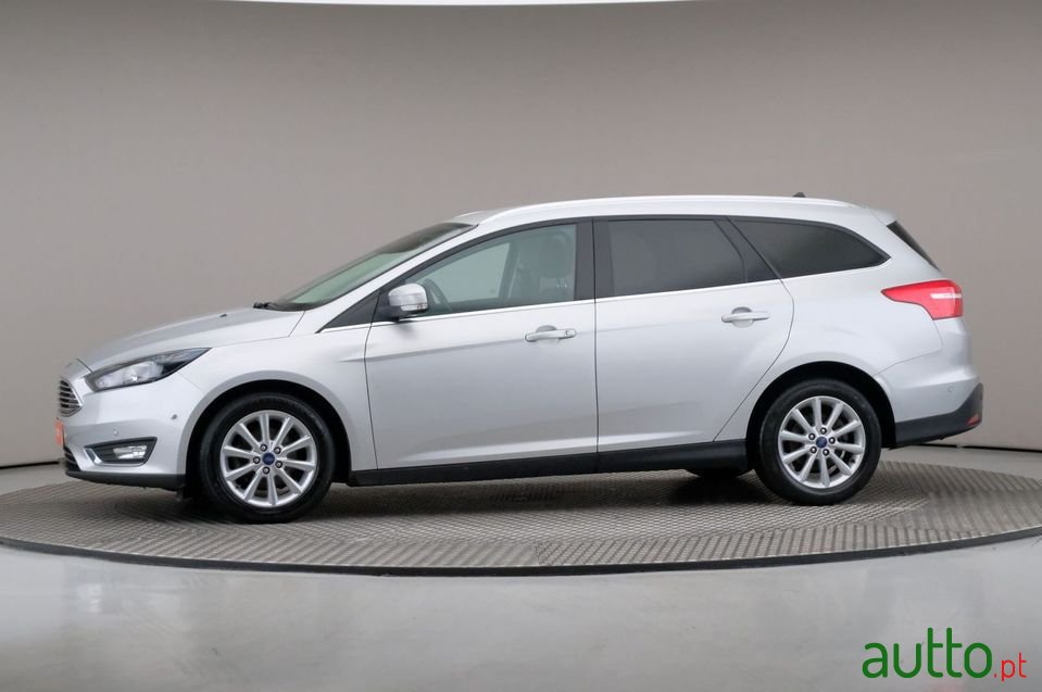 2017' Ford Focus Sw photo #3