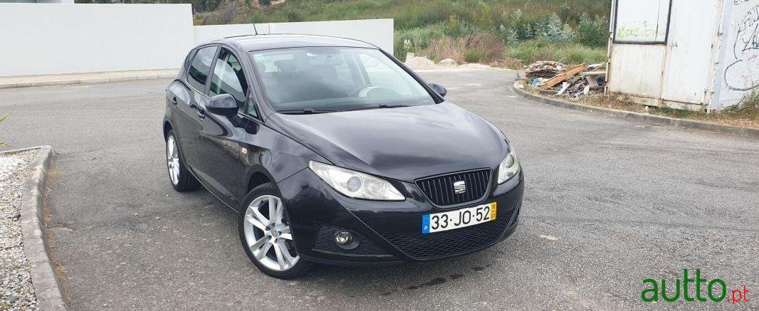 2010' SEAT Ibiza photo #2