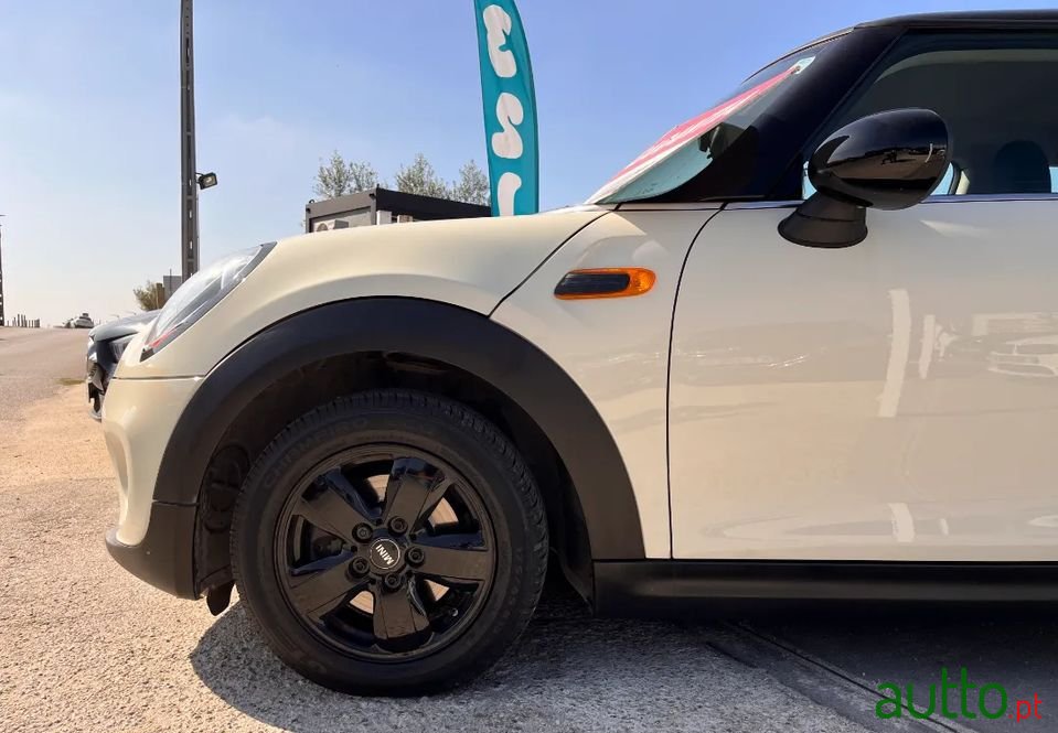 2016' MINI One photo #4