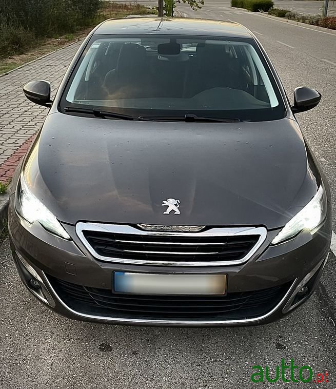 2015' Peugeot 308 photo #2