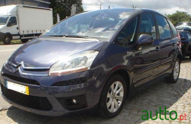 2007' Citroen C4 Picasso photo #2