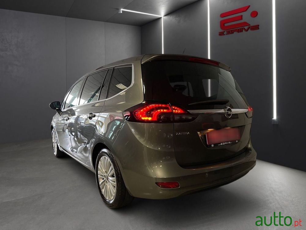 2019' Opel Zafira photo #4