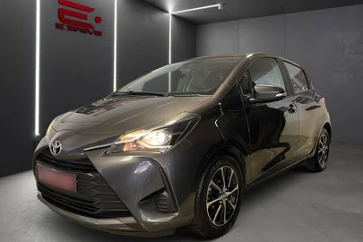 2019' Toyota Yaris