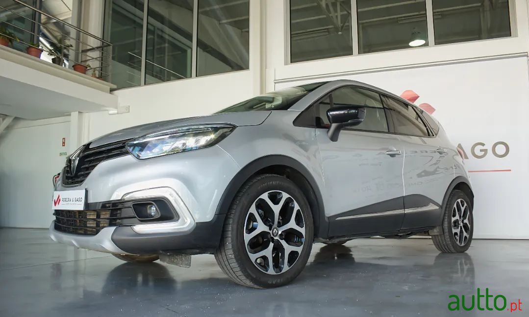 2019' Renault Captur photo #3