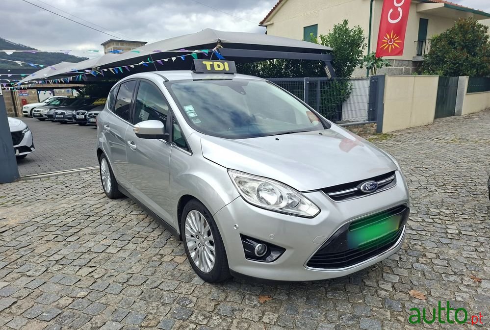 2013' Ford C-MAX photo #4