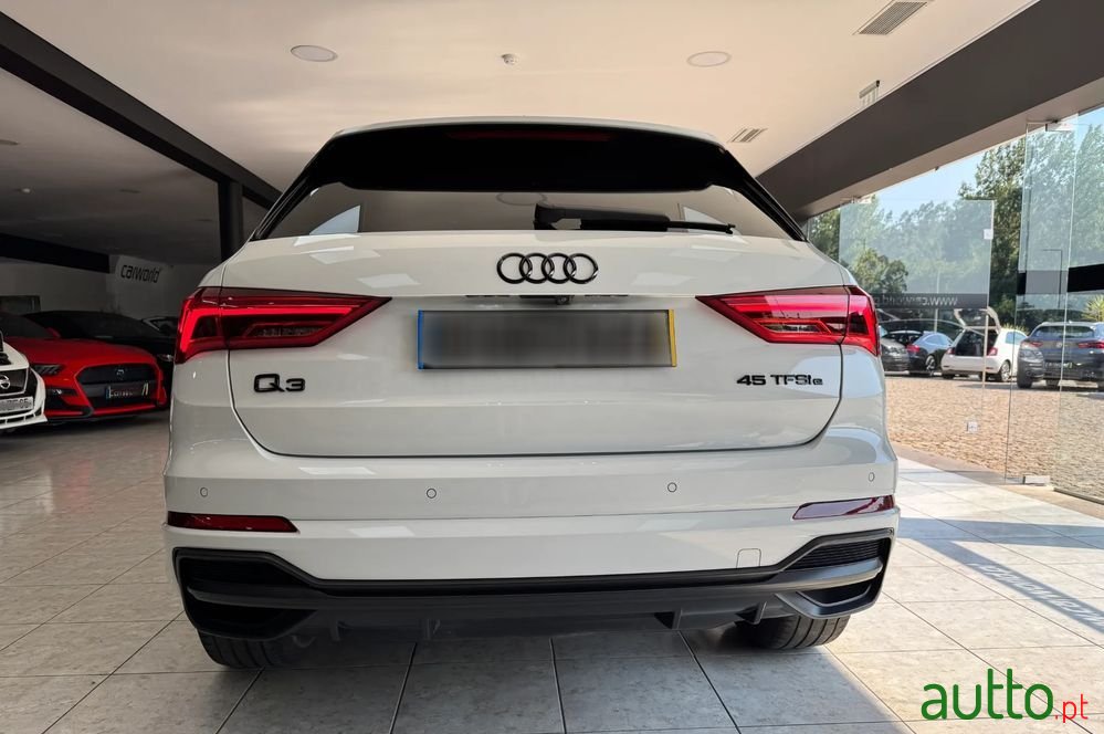 2021' Audi Q3 photo #4