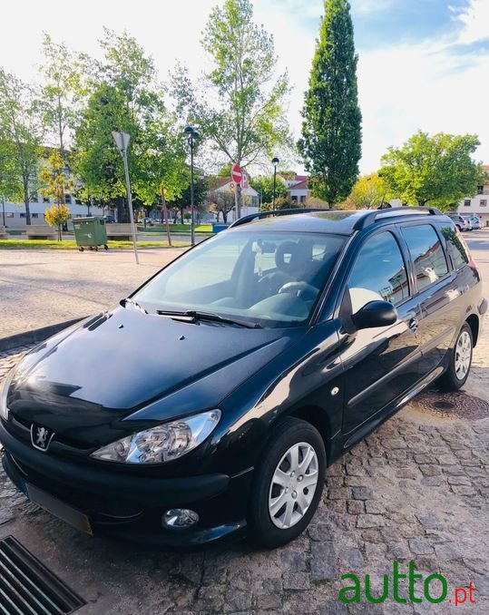 2006' Peugeot 206 Sw photo #1