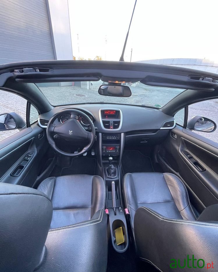 2013' Peugeot 207 120 Vti Allure photo #3