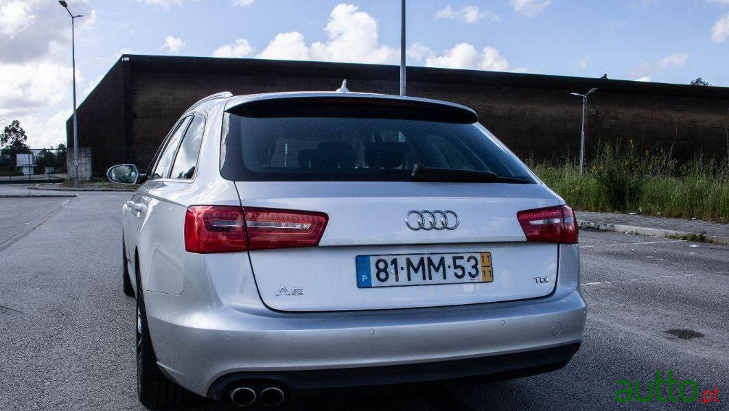 2011' Audi A6 Avant photo #1