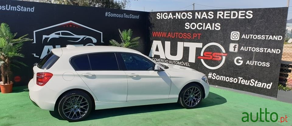 2011' BMW 118 photo #3