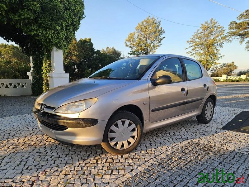 2001' Peugeot 206 photo #1