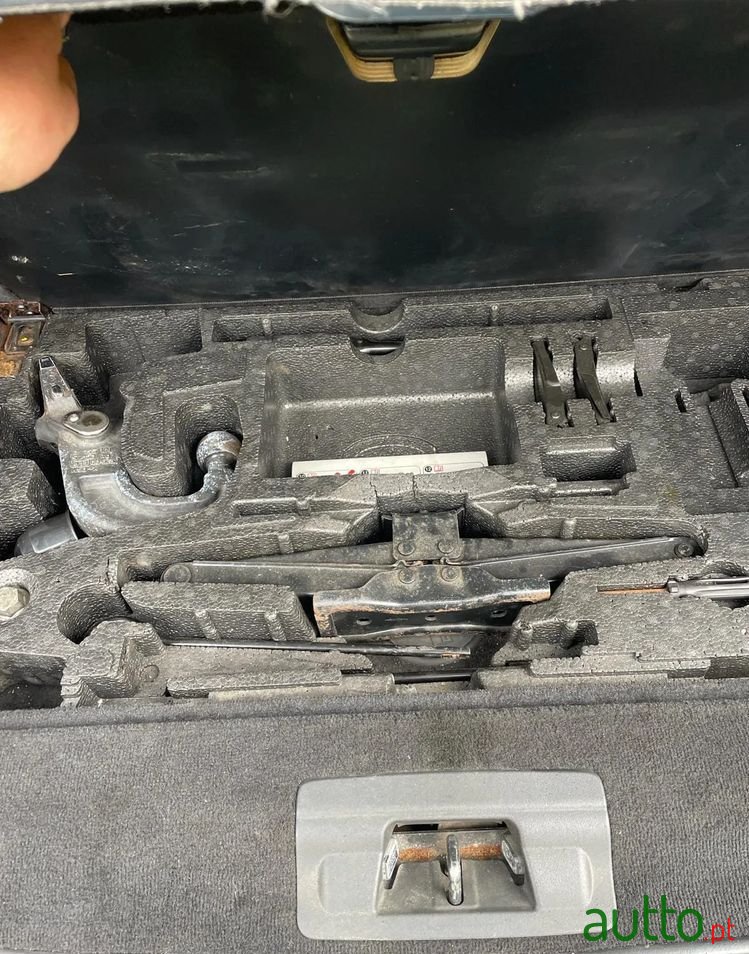 2009' Land Rover Range Rover Sport photo #6