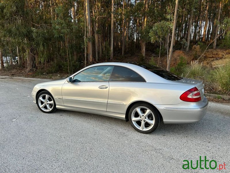 2003' Mercedes-Benz Classe Clk photo #3