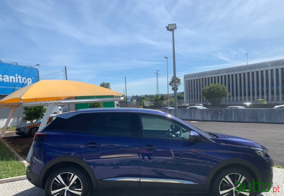 2018' Peugeot 3008 photo #5