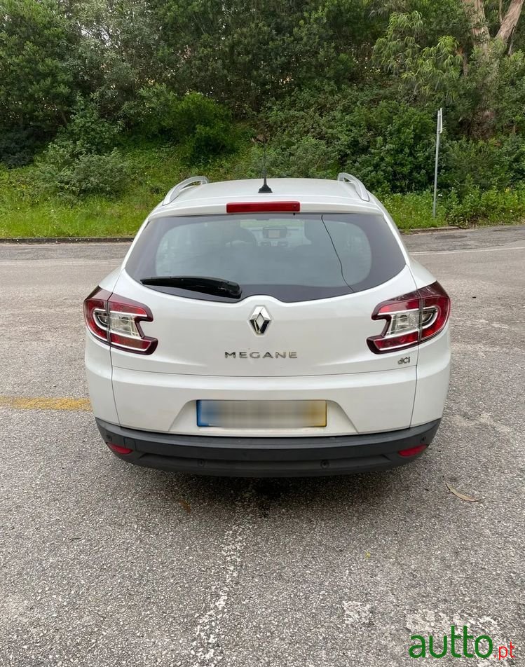 2013' Renault Megane Sport Tourer photo #6
