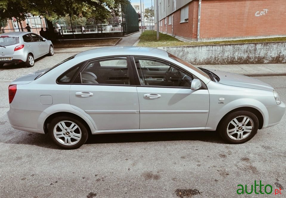 2006' Chevrolet Nubira photo #1