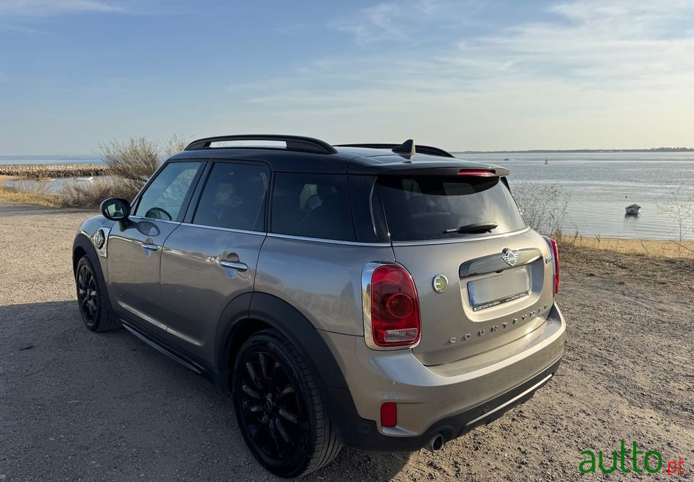 2019' MINI Countryman Cooper photo #2